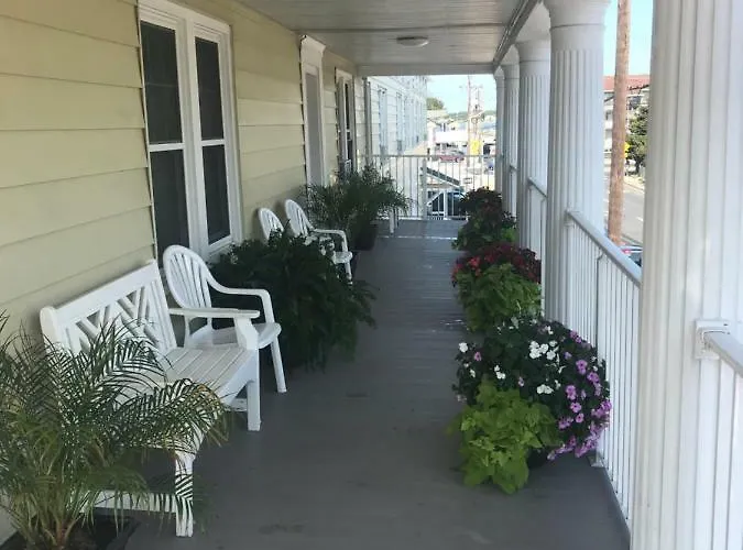 Motel The Admiral Hotel/motel 2*